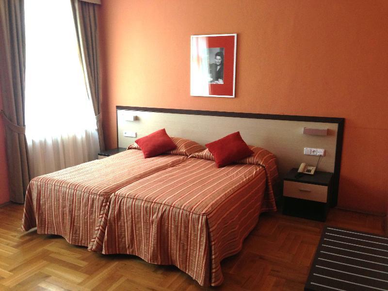 Hotel Praga 1 Esterno foto